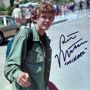 E.T. THE EXTRA-TERRESTRIAL Signed 8x10 / ROBERT MACNAUGHTON As Elliott’s Brother